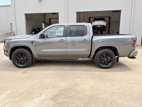 New 2026 Nissan Frontier SV RWD image 7