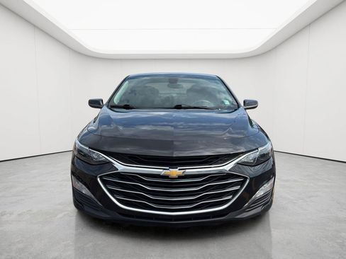 Used 2019 Chevrolet Malibu LT FWD image 2