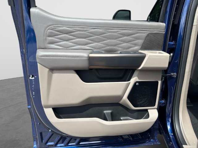New 2027 Ford F350 Platinum w/ Platinum Plus Package AWD/4WD image 15