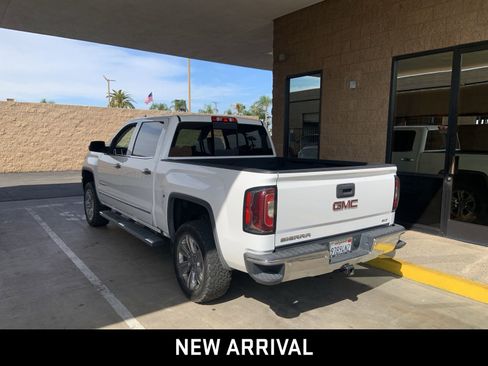 Used 2018 GMC Sierra 1500 SLT w/ Enhanced Driver Alert Package image 6