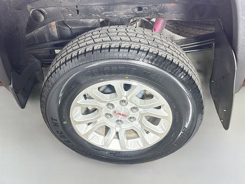 Used 2018 GMC Sierra 1500 SLE w/ SLE Value Package image 36