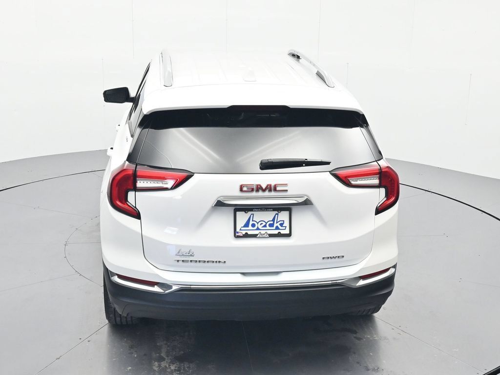 Used 2024 GMC Terrain SLT AWD/4WD image 33