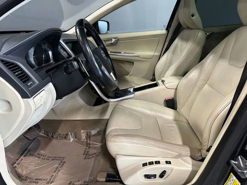 Used 2014 Volvo XC60 T6 image 13
