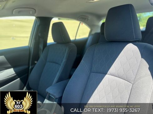 Used 2024 Toyota Corolla LE FWD image 17