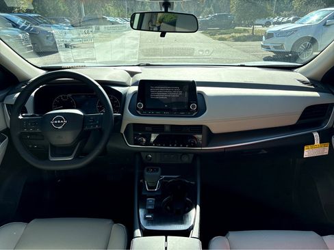 New 2026 Nissan Rogue SV image 4