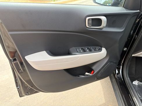 New 2026 Hyundai Venue SEL FWD image 11