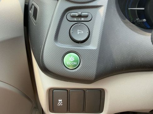 Used 2014 Honda Insight EX image 17