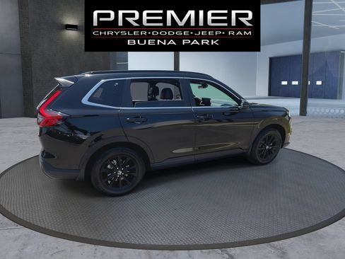 Used 2025 Honda CR-V Sport-L image 8