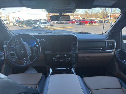 Used 2024 Ford F250 Lariat w/ Sport Appearance Package AWD/4WD image 12