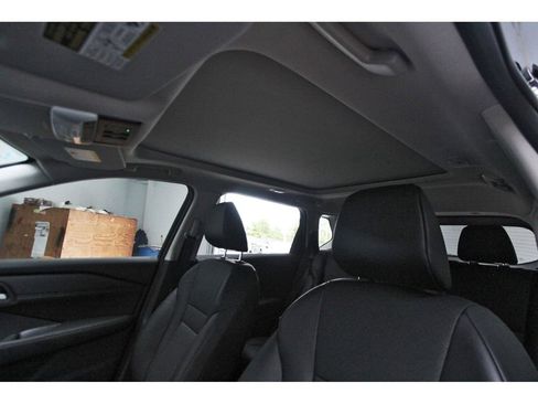 Used 2026 Nissan Rogue SV FWD image 13
