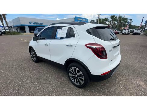 Used 2021 Buick Encore Preferred w/ Safety Package FWD image 4