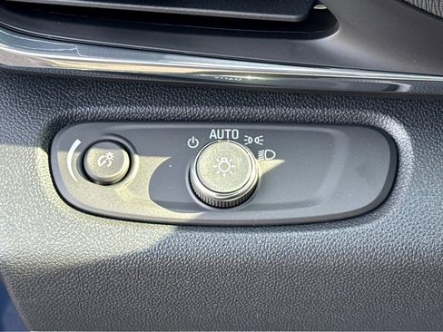 New 2026 Buick Envista Preferred w/ Convenience I Package image 10