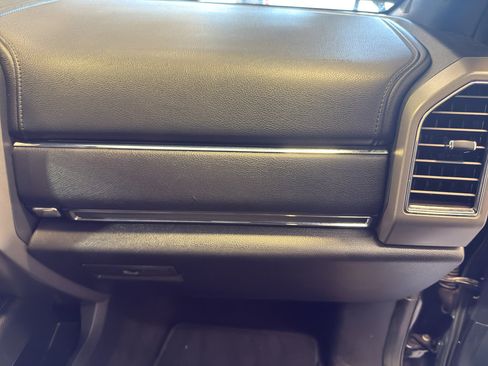Used 2021 Ford Expedition XLT AWD/4WD image 22