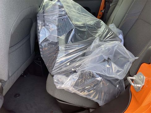 New 2025 Jeep Gladiator Sport image 10