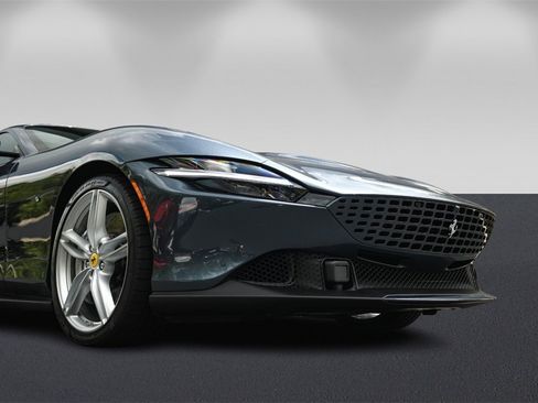 Certified 2024 Ferrari Roma image 9