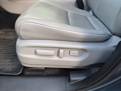 Used 2022 Honda Pilot Touring image 13