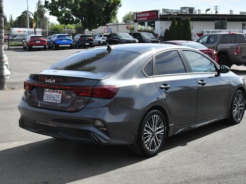 Used 2024 Kia Forte GT-Line w/ GT-Line Premium Package FWD image 8