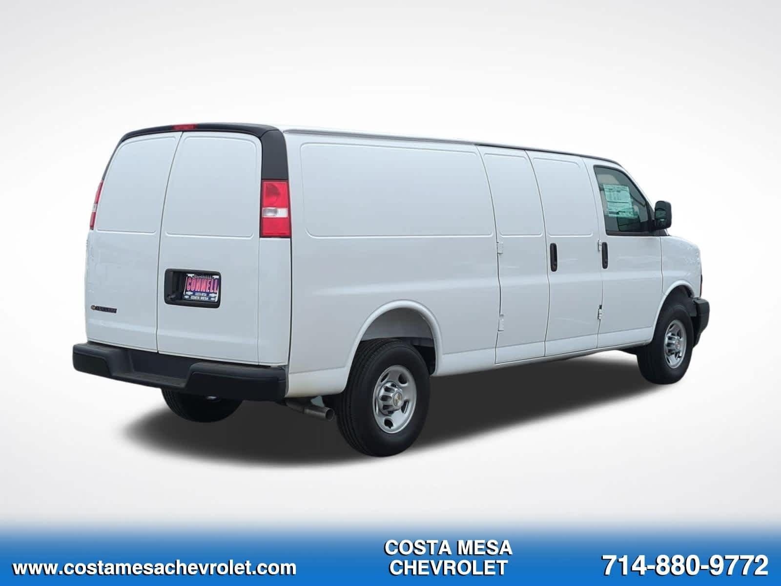 New 2026 Chevrolet Express 2500 Extended RWD image 5