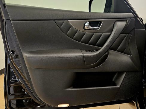 Used 2017 INFINITI QX70 AWD image 12