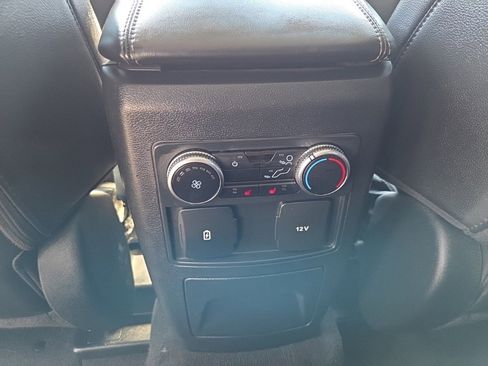 Used 2023 Ford Explorer Limited image 22