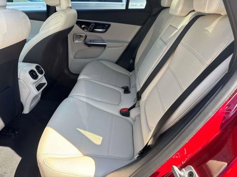 New 2026 Mercedes-Benz GLC 300 image 7