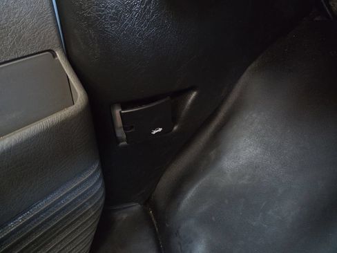 Used 2023 Chevrolet Express 3500 LS RWD image 25