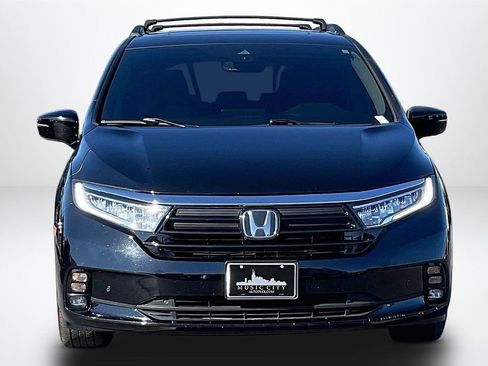 Used 2023 Honda Odyssey Elite image 2