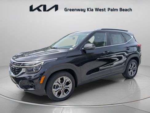 Certified 2024 Kia Seltos S FWD image 3