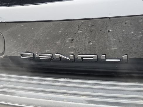 Used 2021 GMC Yukon Denali w/ Denali Ultimate Package image 32