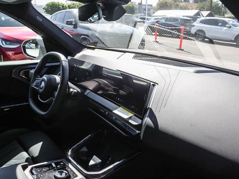 Used 2026 BMW X3 xDrive30 w/ Convenience Package image 16