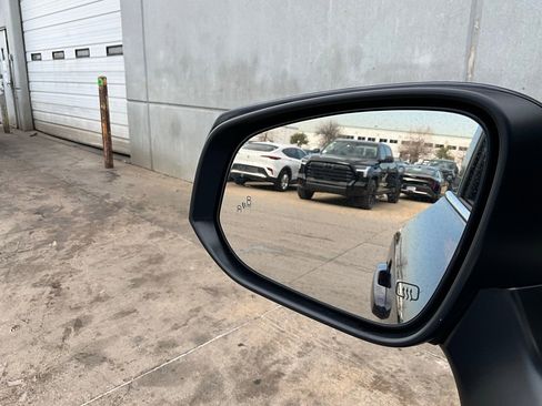 Used 2025 Toyota Grand Highlander FWD image 20