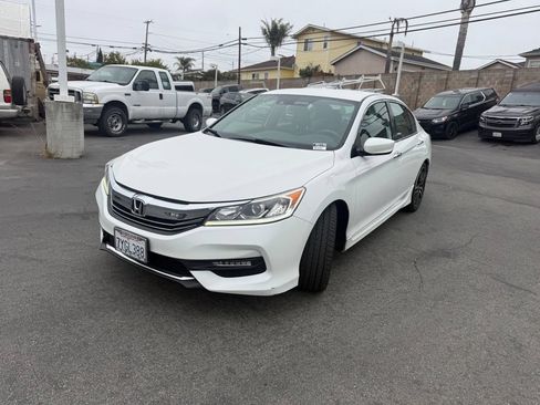 Used 2017 Honda Accord Sport image 2