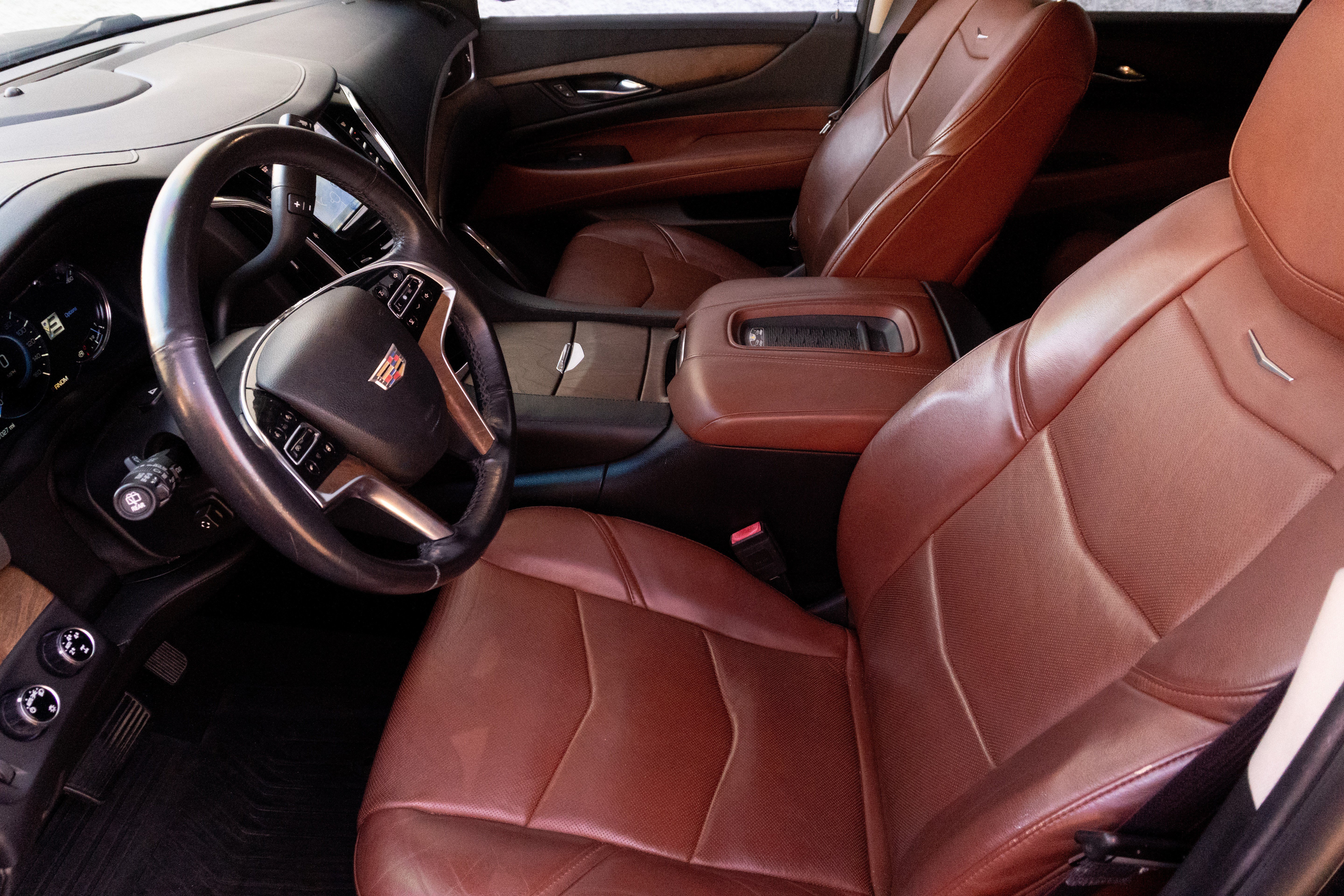 Used 2016 Cadillac Escalade ESV Premium AWD/4WD image 12