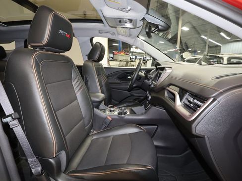 Certified 2024 GMC Terrain AT4 w/ Infotainment Package II AWD/4WD image 26