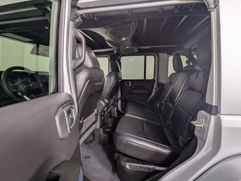 Used 2024 Jeep Wrangler High Altitude AWD/4WD image 26