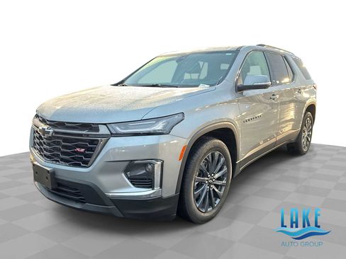 Certified 2023 Chevrolet Traverse RS image 1
