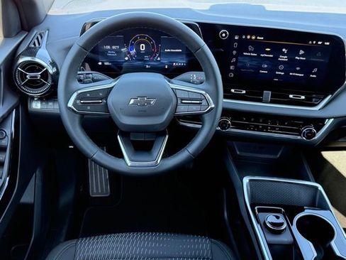 New 2026 Chevrolet Equinox LT w/ Midnight Edition image 15