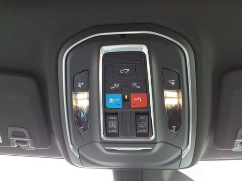 New 2026 Jeep Grand Cherokee Altitude AWD/4WD image 23