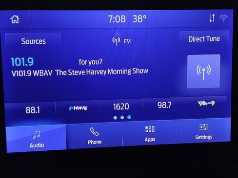 Used 2023 Ford Explorer XLT w/ Equipment Group 202A image 25