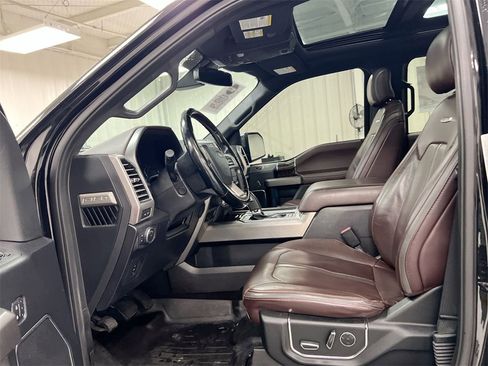 Used 2017 Ford F150 Platinum w/ Technology Package image 19