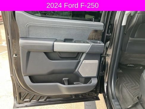 Used 2024 Ford F250 Lariat w/ Sport Appearance Package image 21