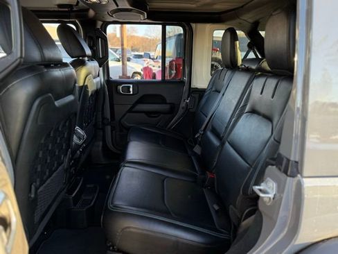 Used 2022 Jeep Wrangler Unlimited Rubicon 4xe w/ Cold Weather Group image 16