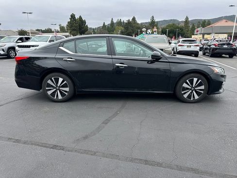 Used 2020 Nissan Altima 2.5 SL FWD image 4