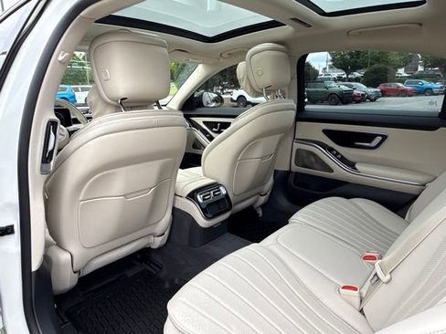 Used 2023 Mercedes-Benz S 500 4MATIC image 23
