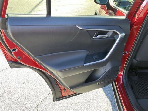 Certified 2025 Toyota RAV4 XLE image 21