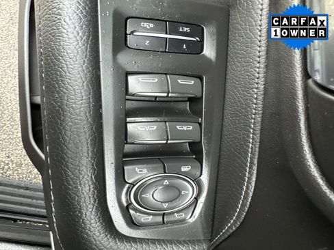 Used 2023 GMC Yukon XL Denali w/ Advanced Technology Package image 23