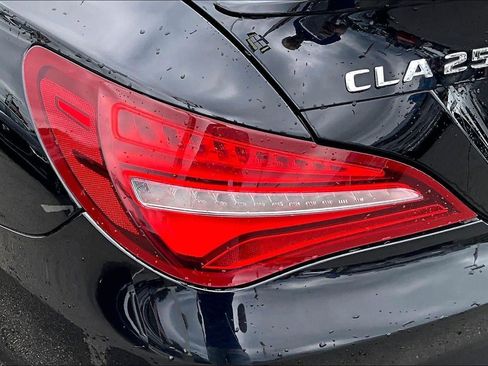 Used 2018 Mercedes-Benz CLA 250 4MATIC image 10