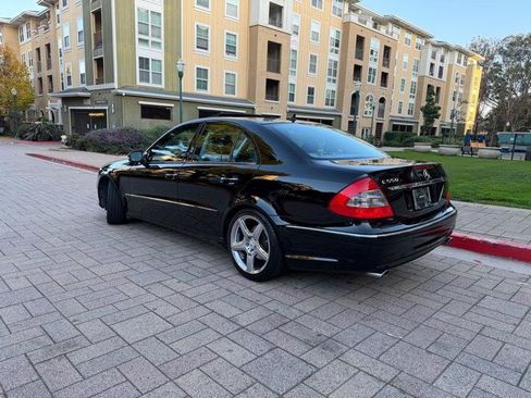 Used 2009 Mercedes-Benz E 550 Sedan image 5