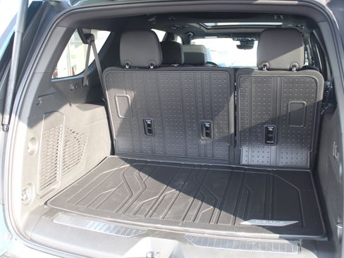 New 2026 Chevrolet Suburban RST w/ Advanced Technology Package image 18