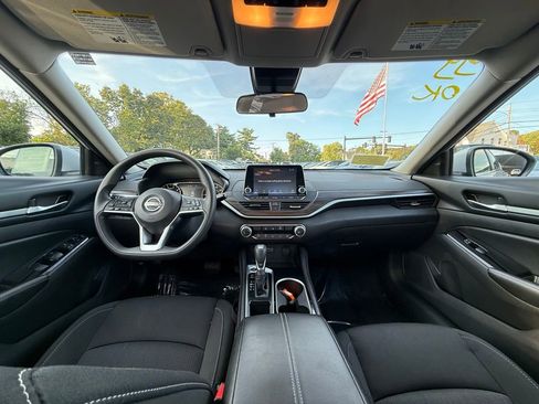 Used 2023 Nissan Altima 2.5 SV image 17